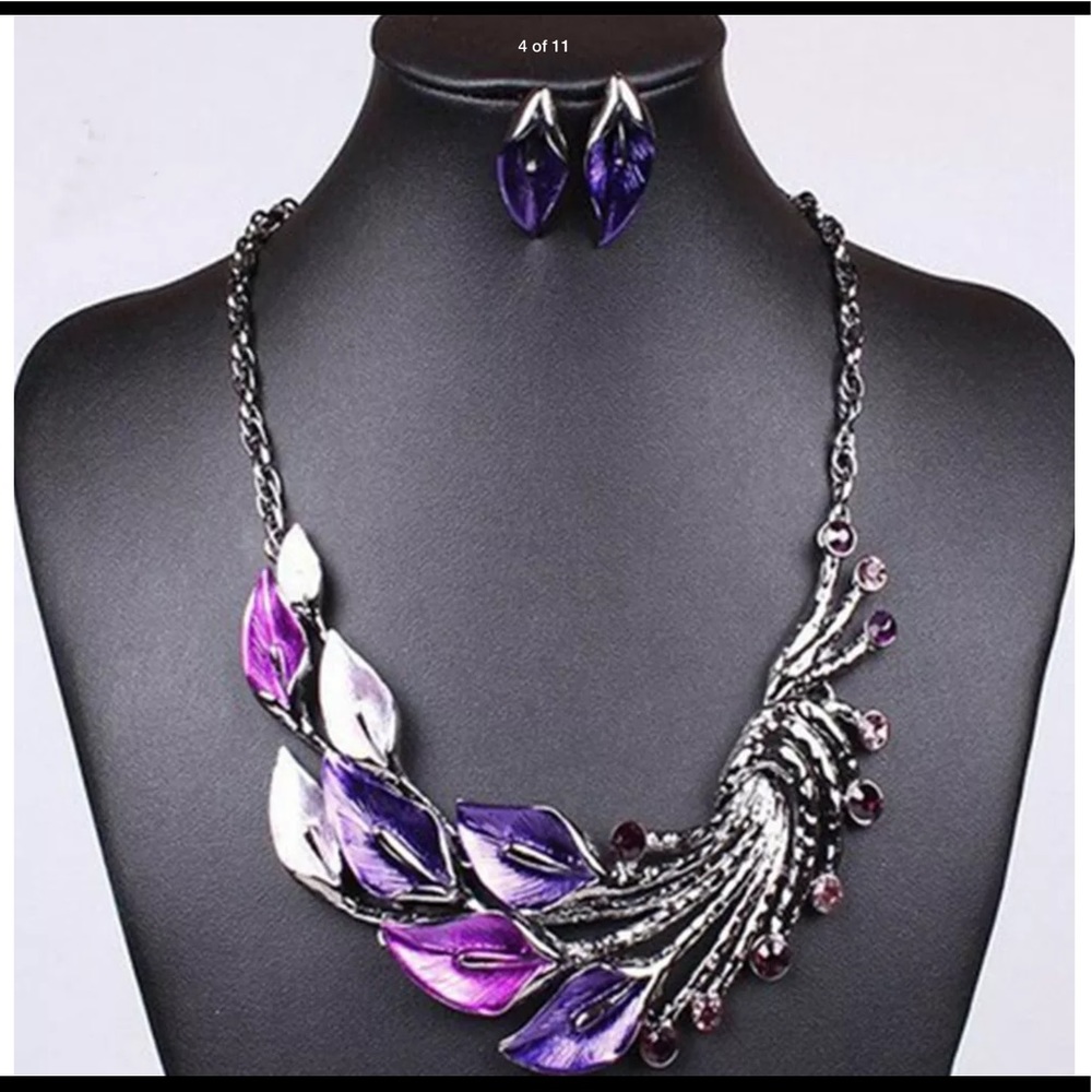 New Beautiful Statement Necklace & Earrings Set - Picture 2 of 8